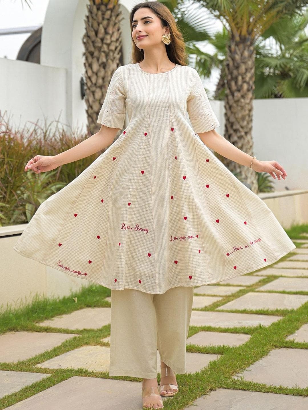 Varanga Women Ethnic Motifs Printed Regular Thread Work Kurti with Palazzos