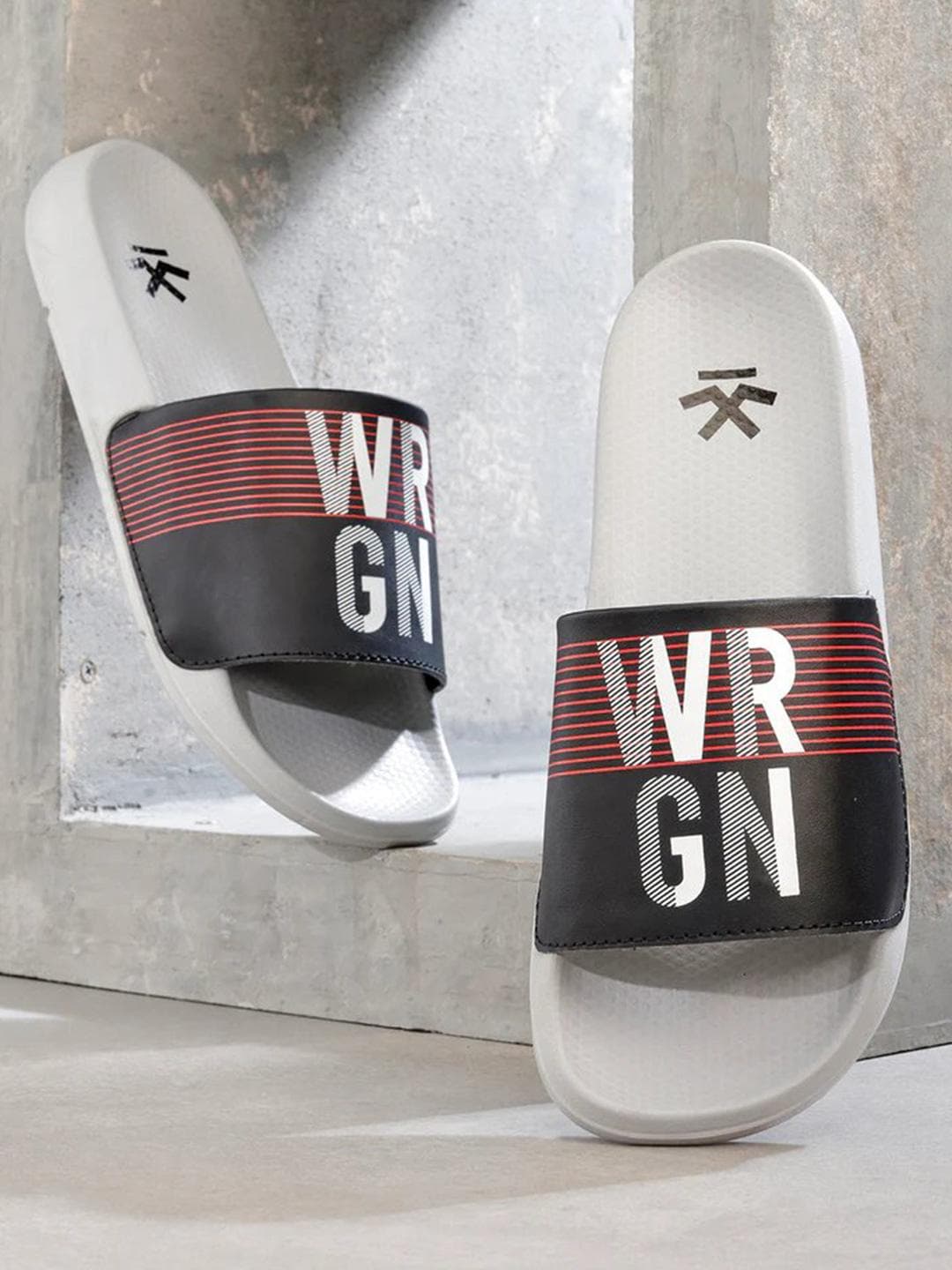 WROGN Men Printed Sliders
