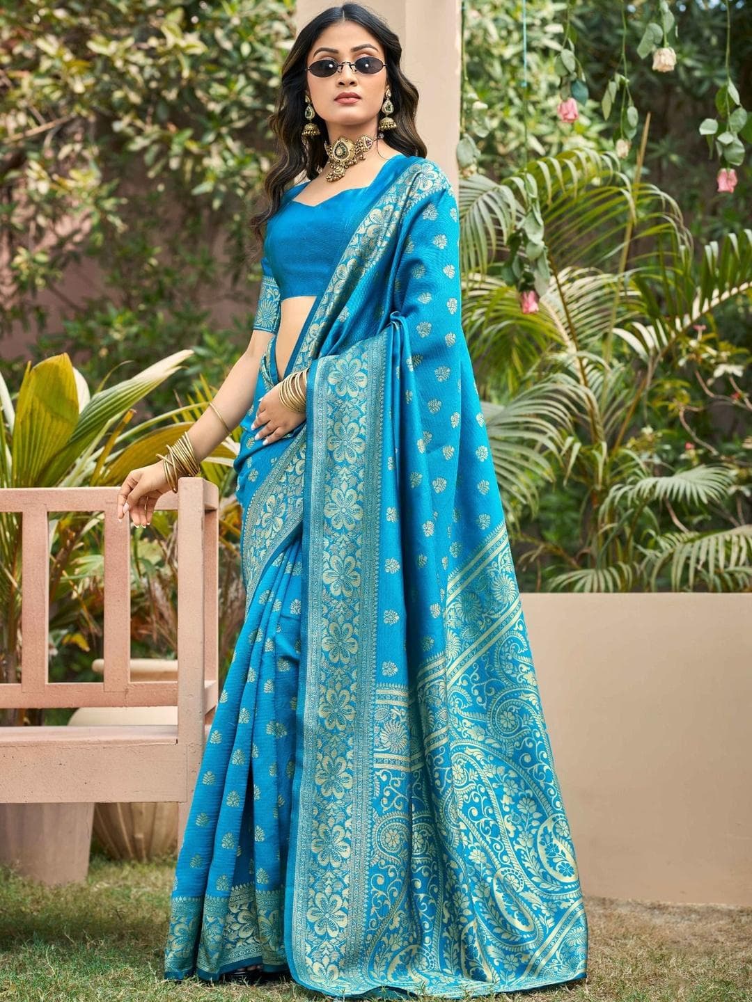SZN Woven Design Zari Silk Blend Handloom Banarasi Saree