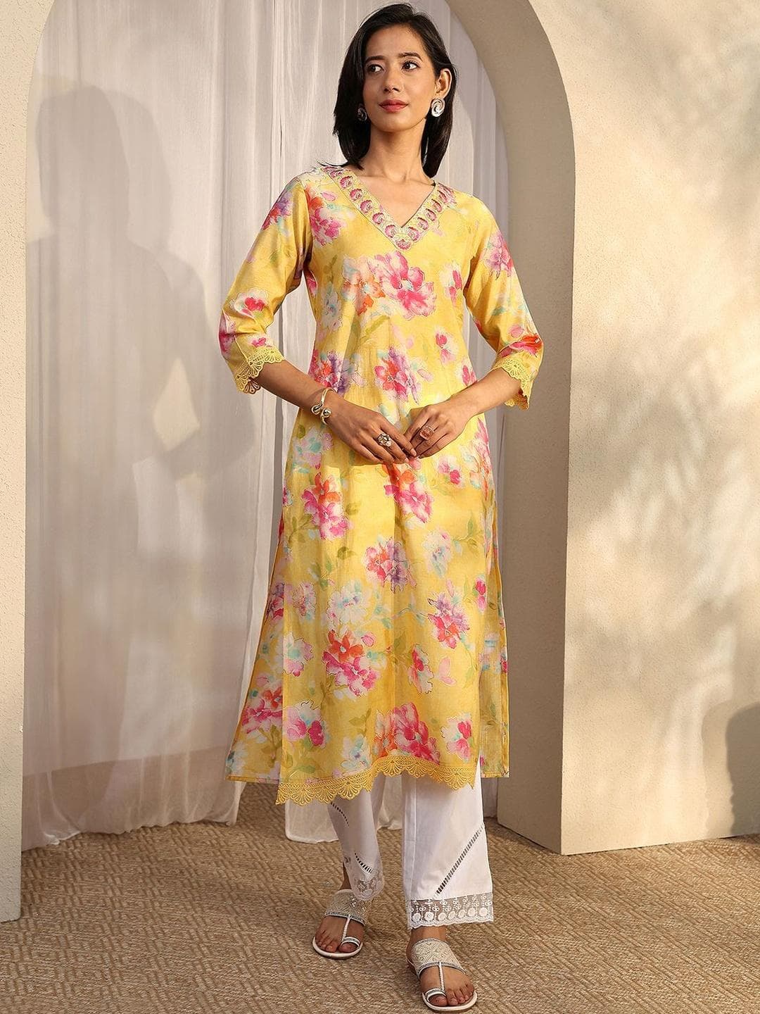 Libas Women Floral Printed Thread Work Kurta