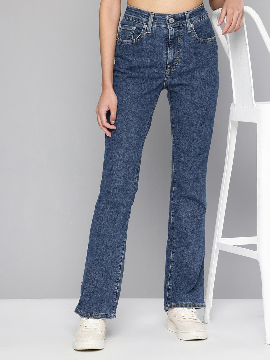 Levis Women's 725 Blue Bootcut Fit High Rise Jeans