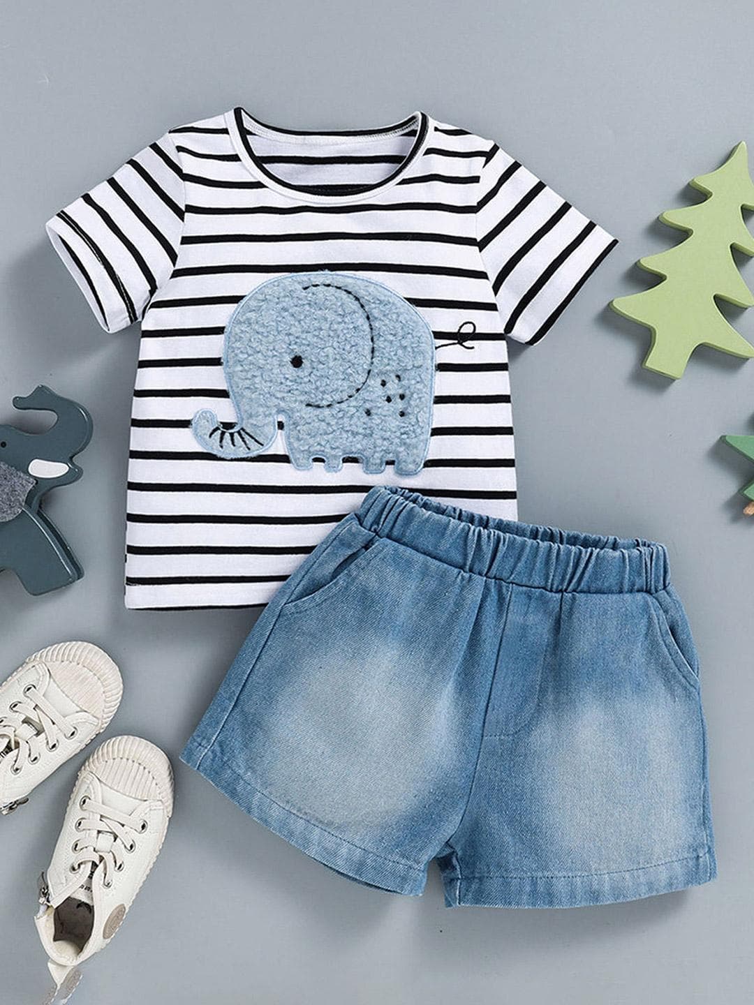 Hopscotch 2-Pc Stripe T-shirt and Shorts Set with Elephant Applique