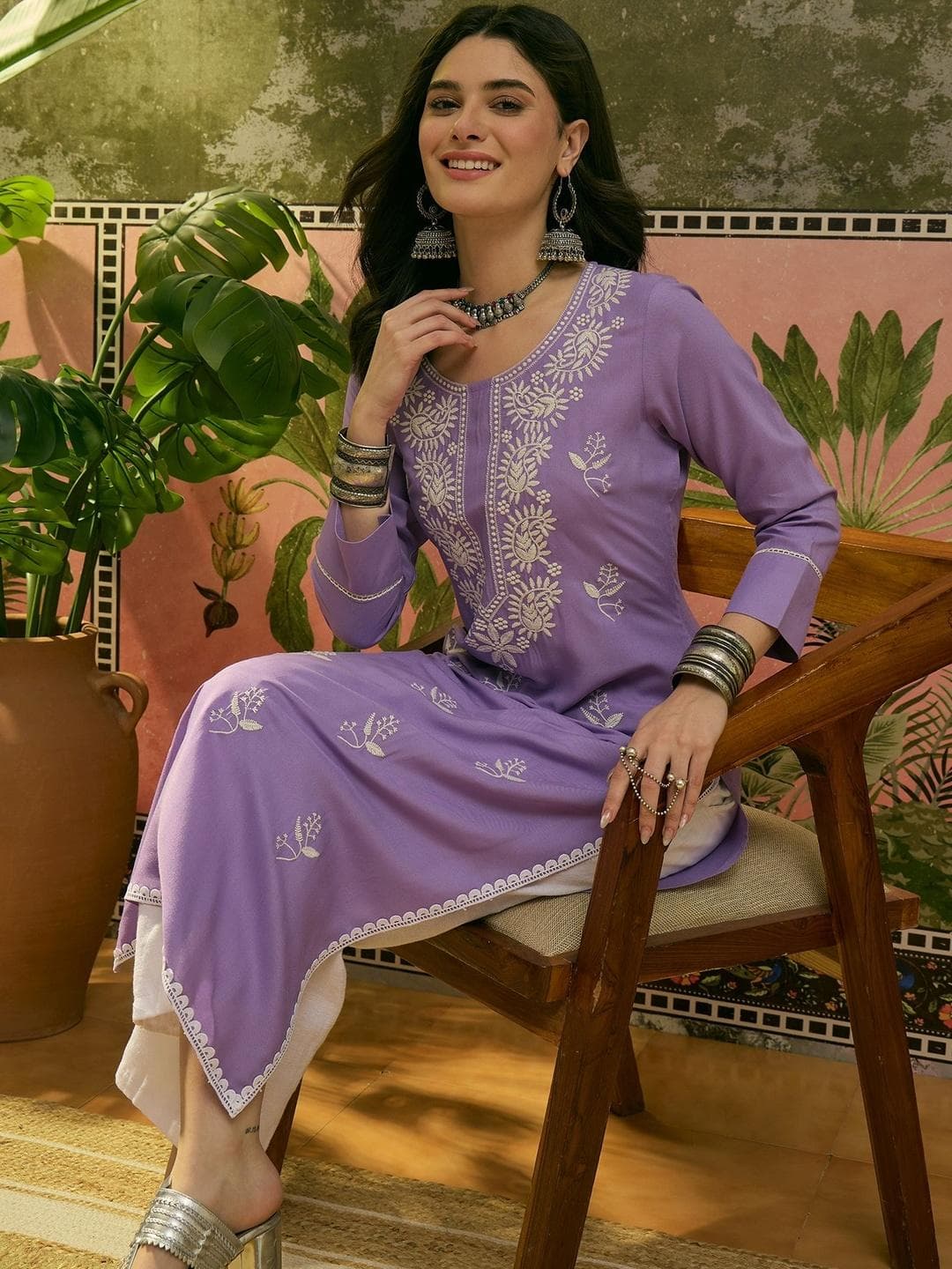 Sangria Embroidered Round Neck Straight Kurta