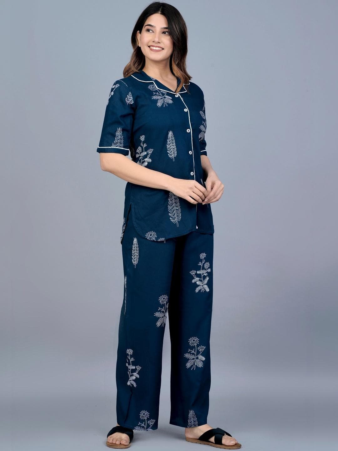 KALINI Women Printed Night suit