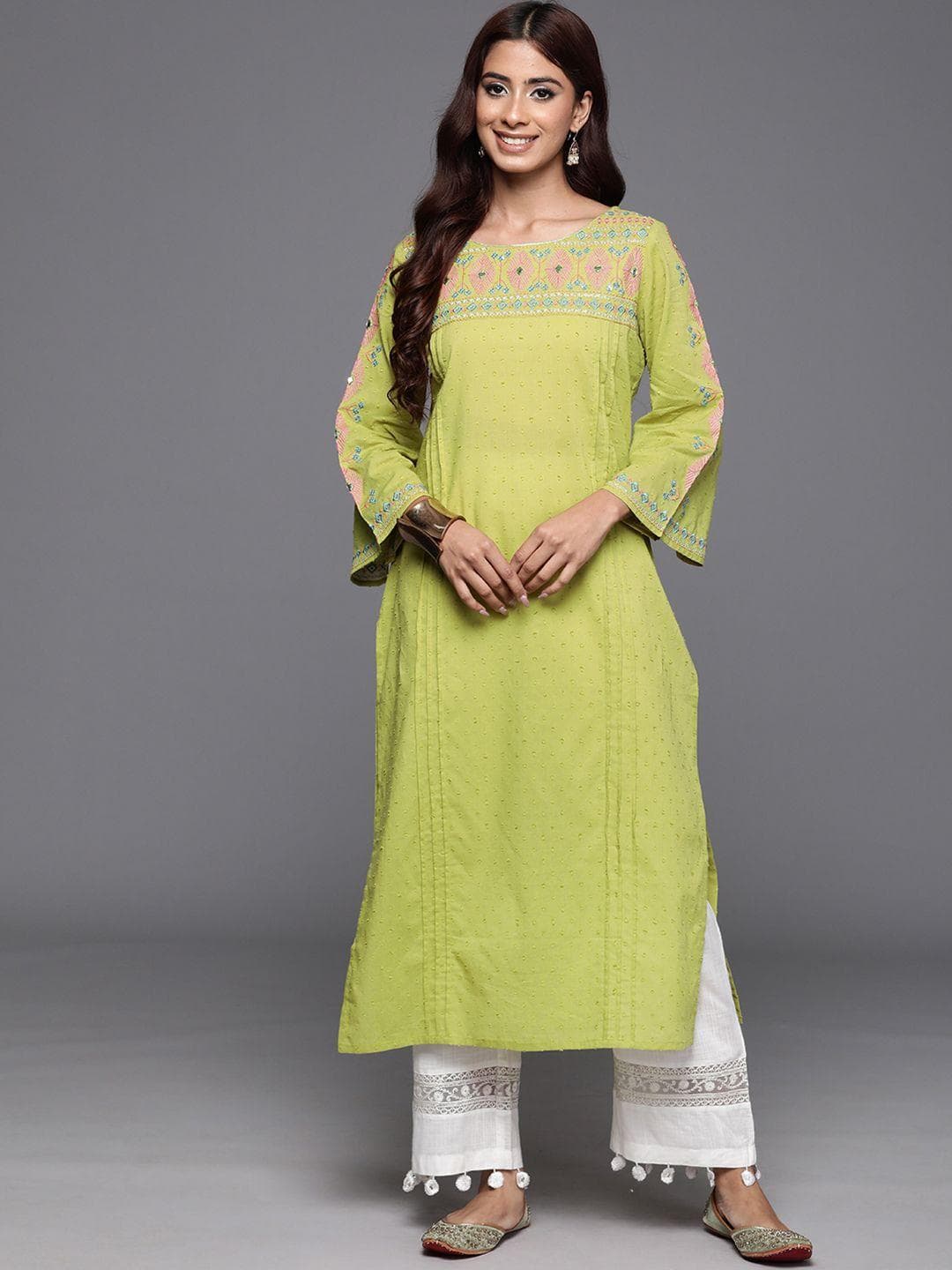Varanga Women Embroidered Flared Sleeves Thread Work Boat Neck Kurta