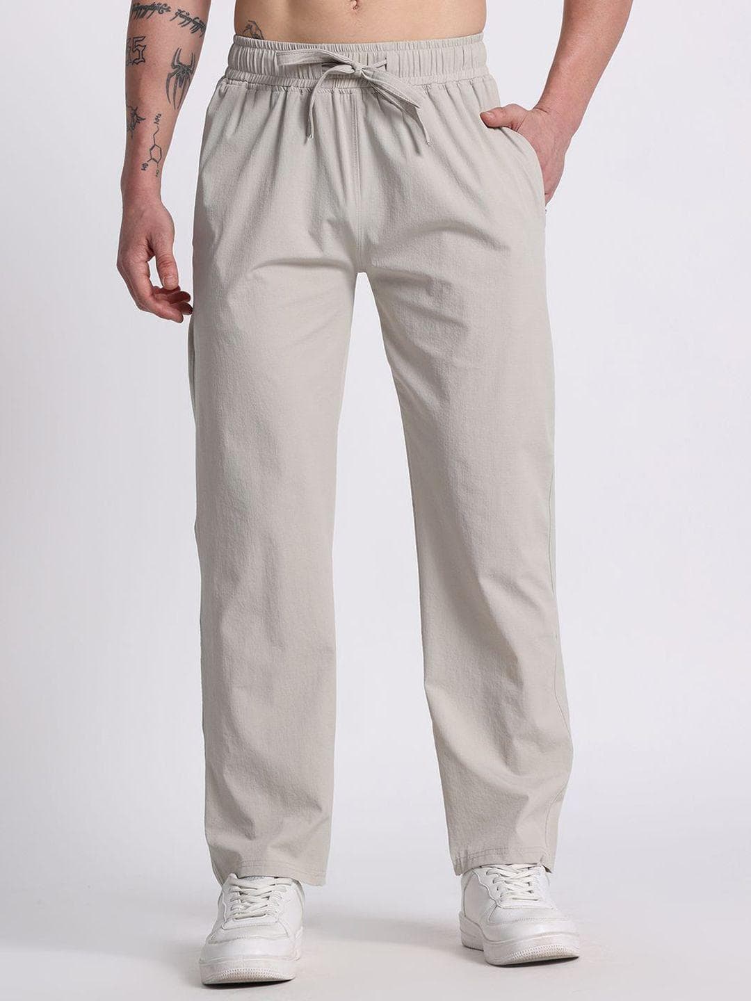 Jibumi Men Solid Mid-Rise Regular Fit Easy Wash Trousers