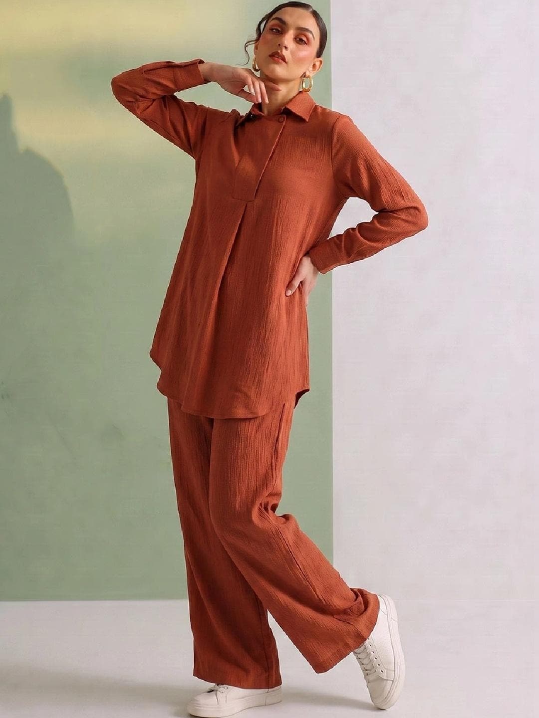 Varanga Self Design Shirt with Trousers