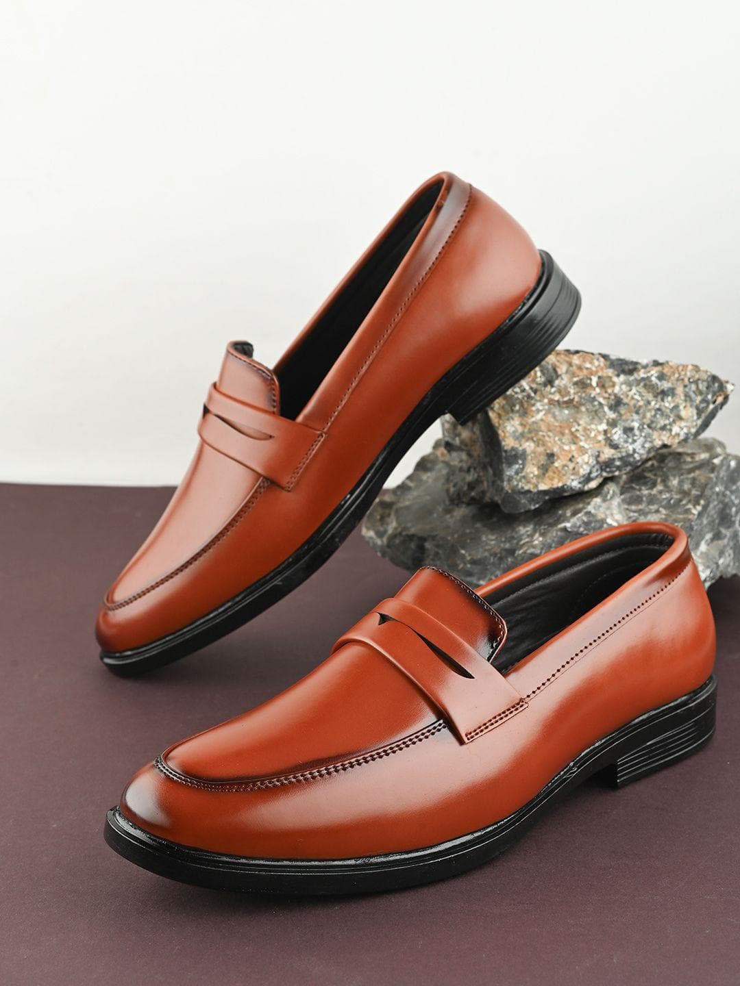 Anouk Men Solid Slip-On Formal Loafers