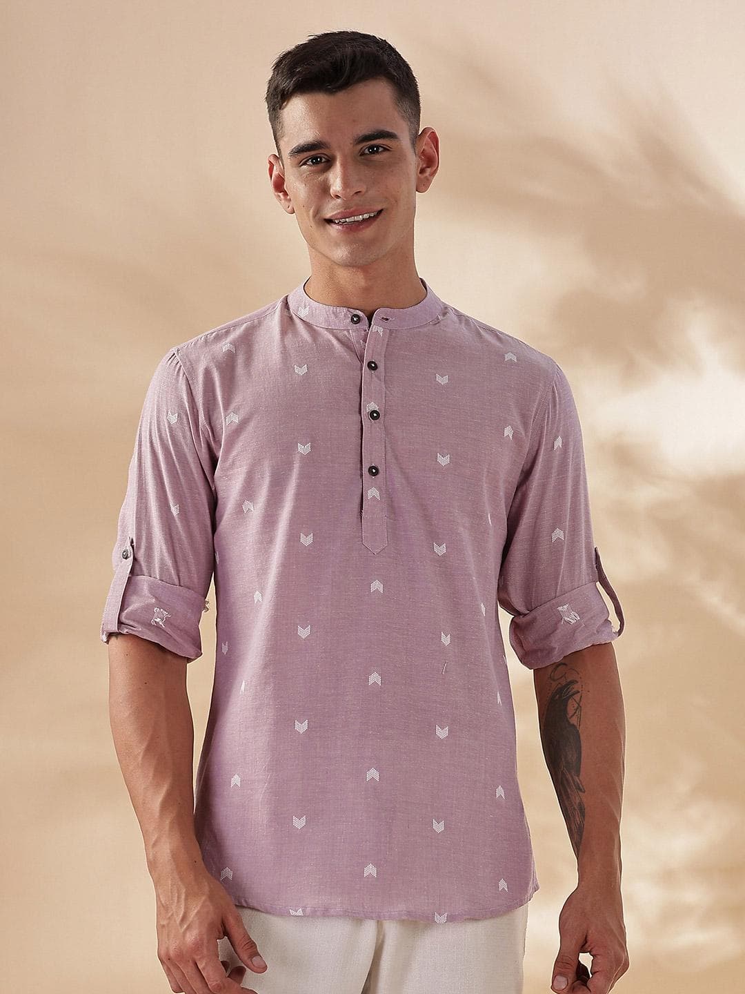 Anouk Men Embroidered Thread Work Dobby Handloom Kurta