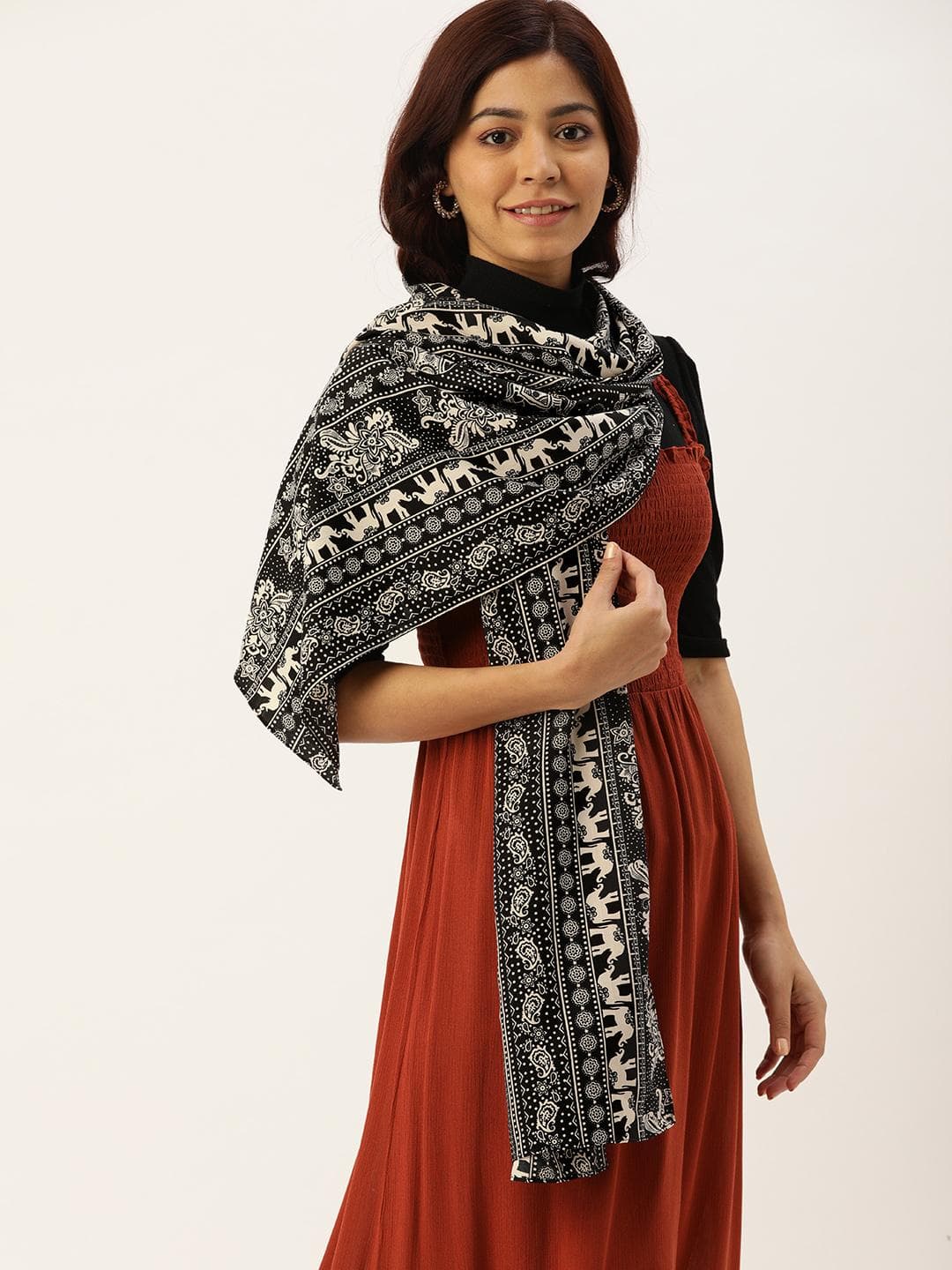 DressBerry Women Black & Beige Printed Scarf