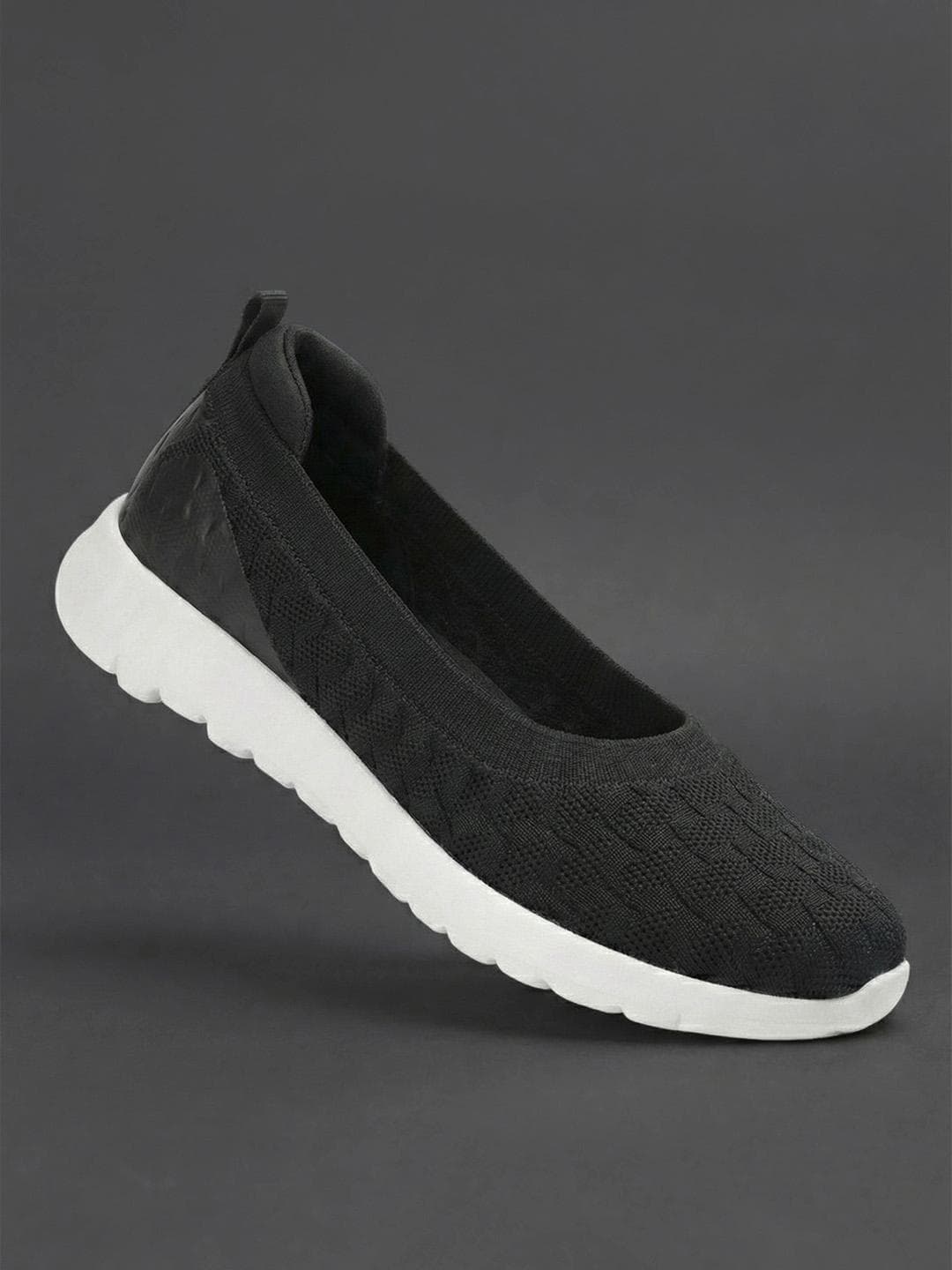 HRX by Hrithik Roshan Women Walking Shoes