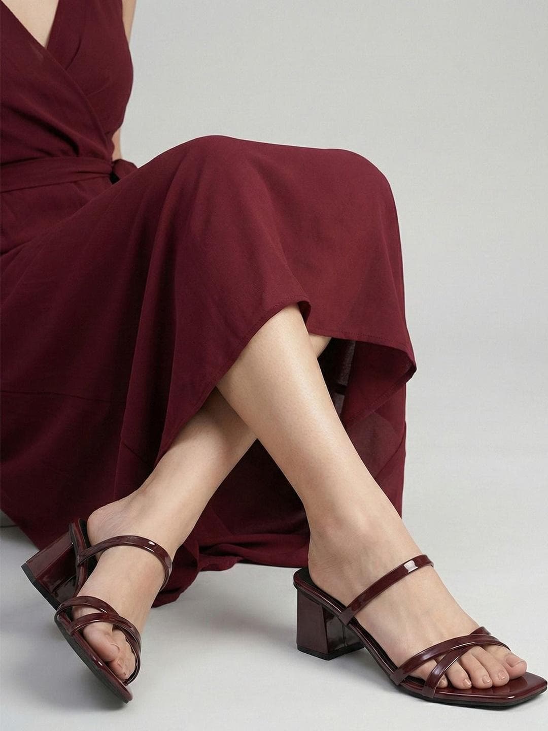 DressBerry Block Sandals