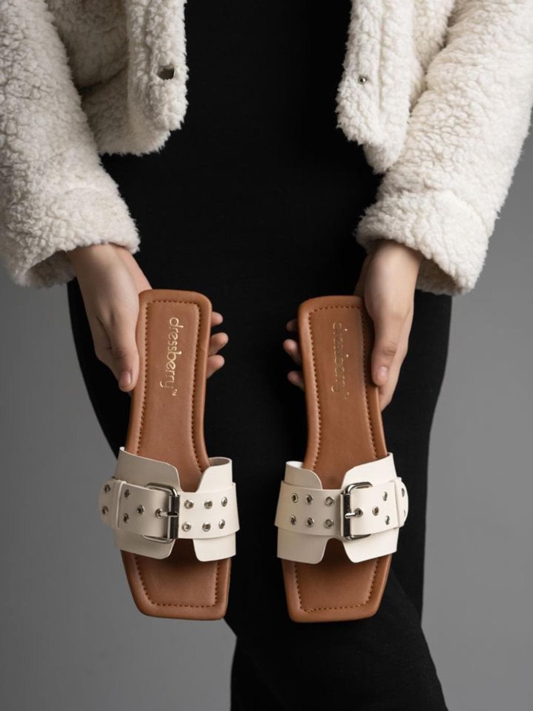 DressBerry Women Open Toe Flats with Bows