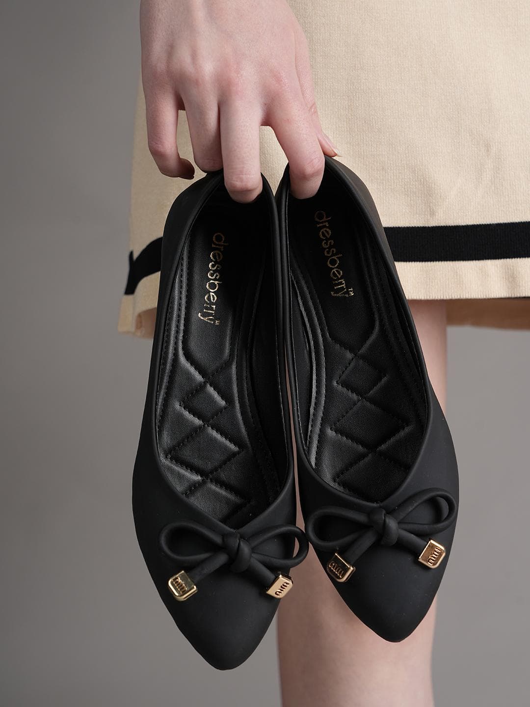DressBerry Women Ballerinas with Bows Flats