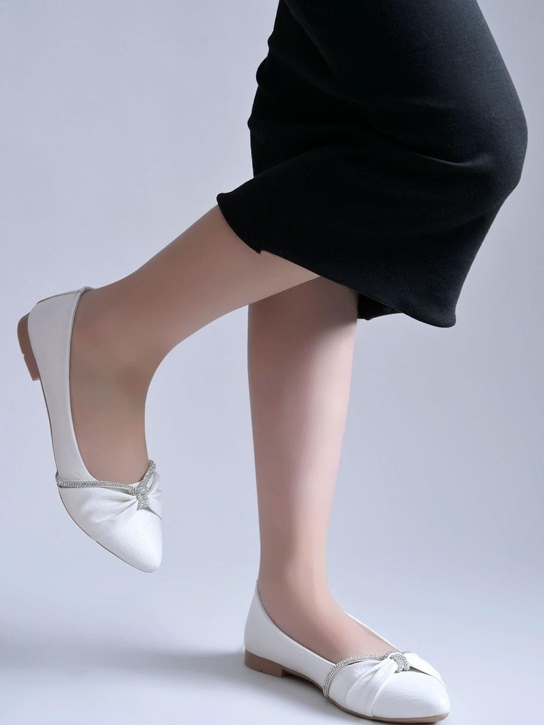DressBerry Women Embellished Pointed Toe Ballerinas