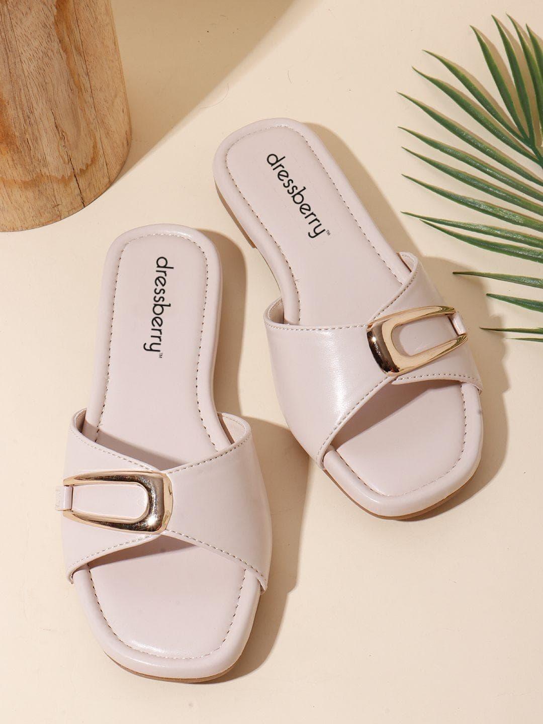 DressBerry Women Open Toe Flats with Buckles