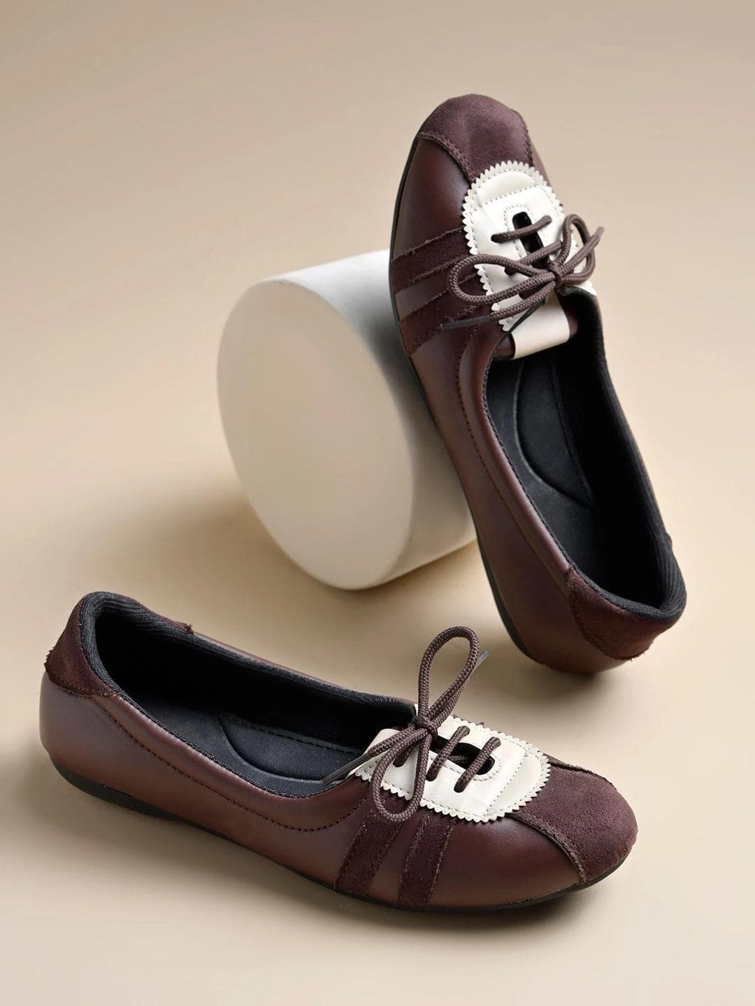 Shoetopia Colourblocked Round Toe Slip-On Ballerinas