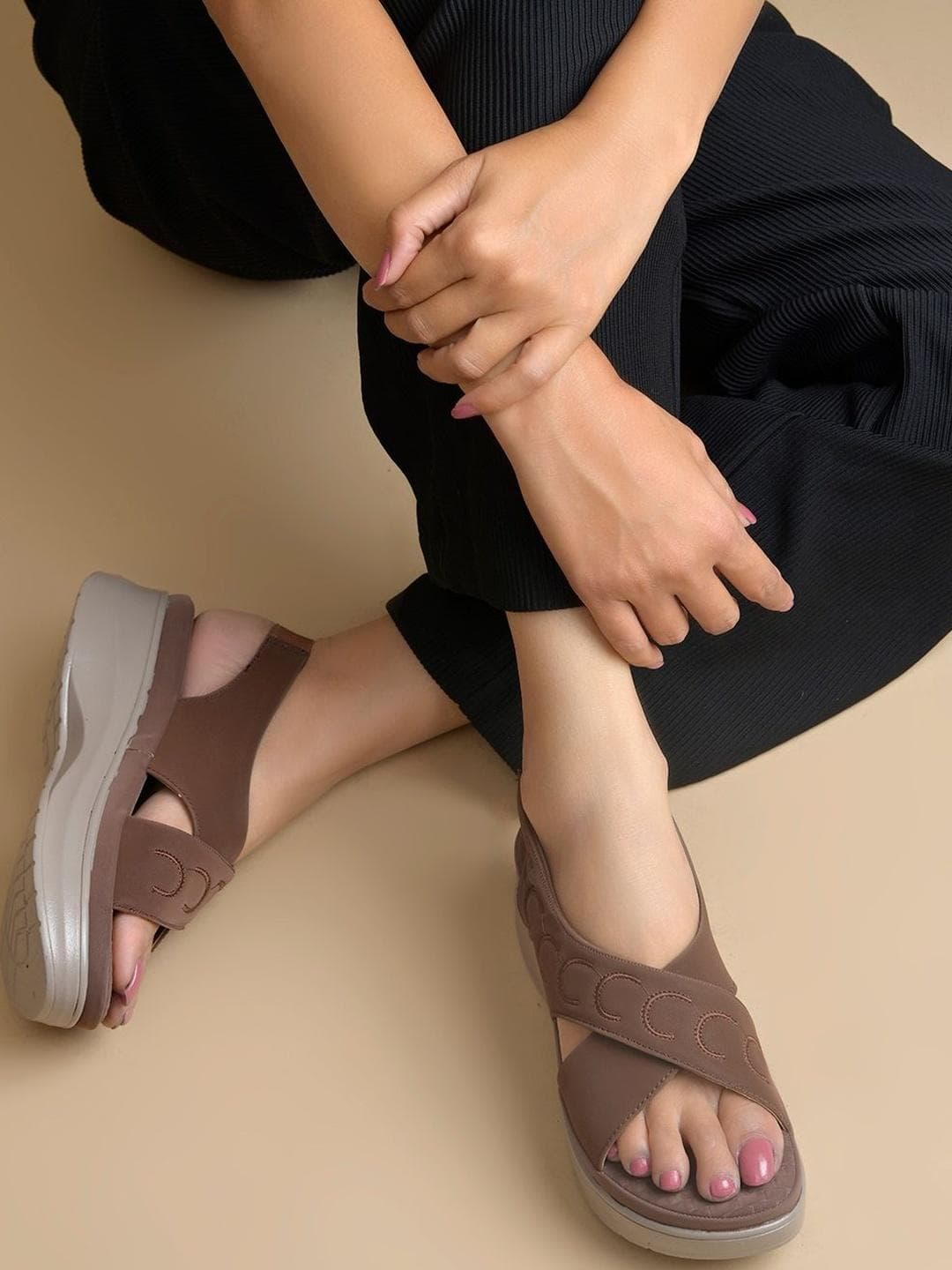 Shoetopia Textured Wedge Sandals