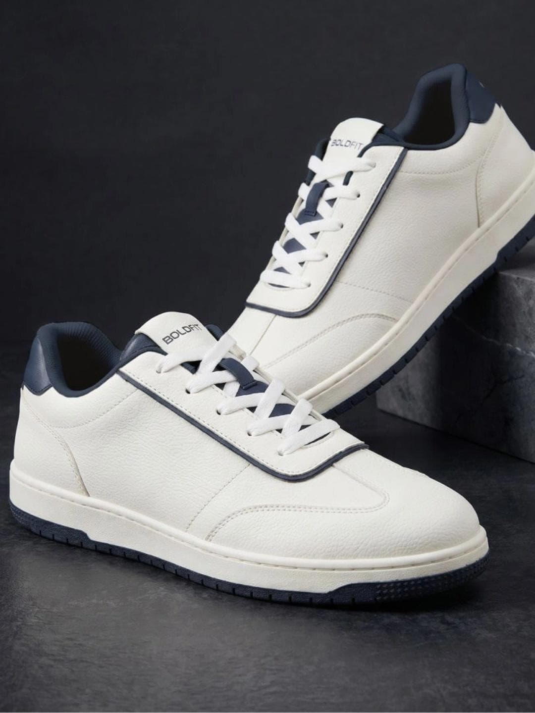 BOLDFIT Men Offwhite Navy Street Flow Sneakers Shoes