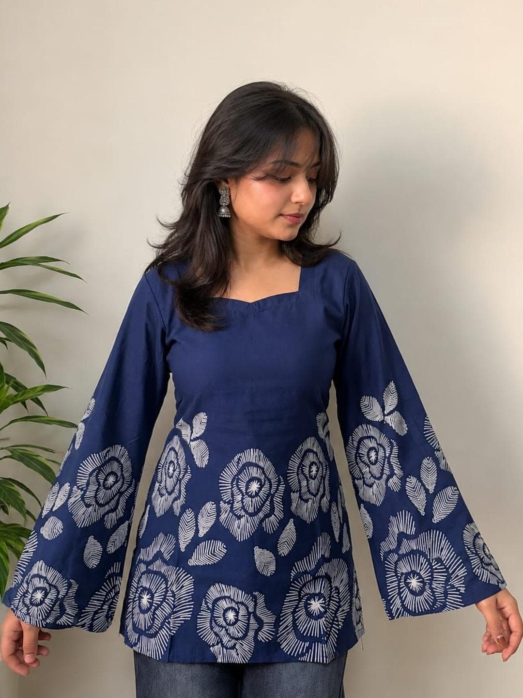 KURVEE Floral Printed Square Neck Pure Cotton Kurti
