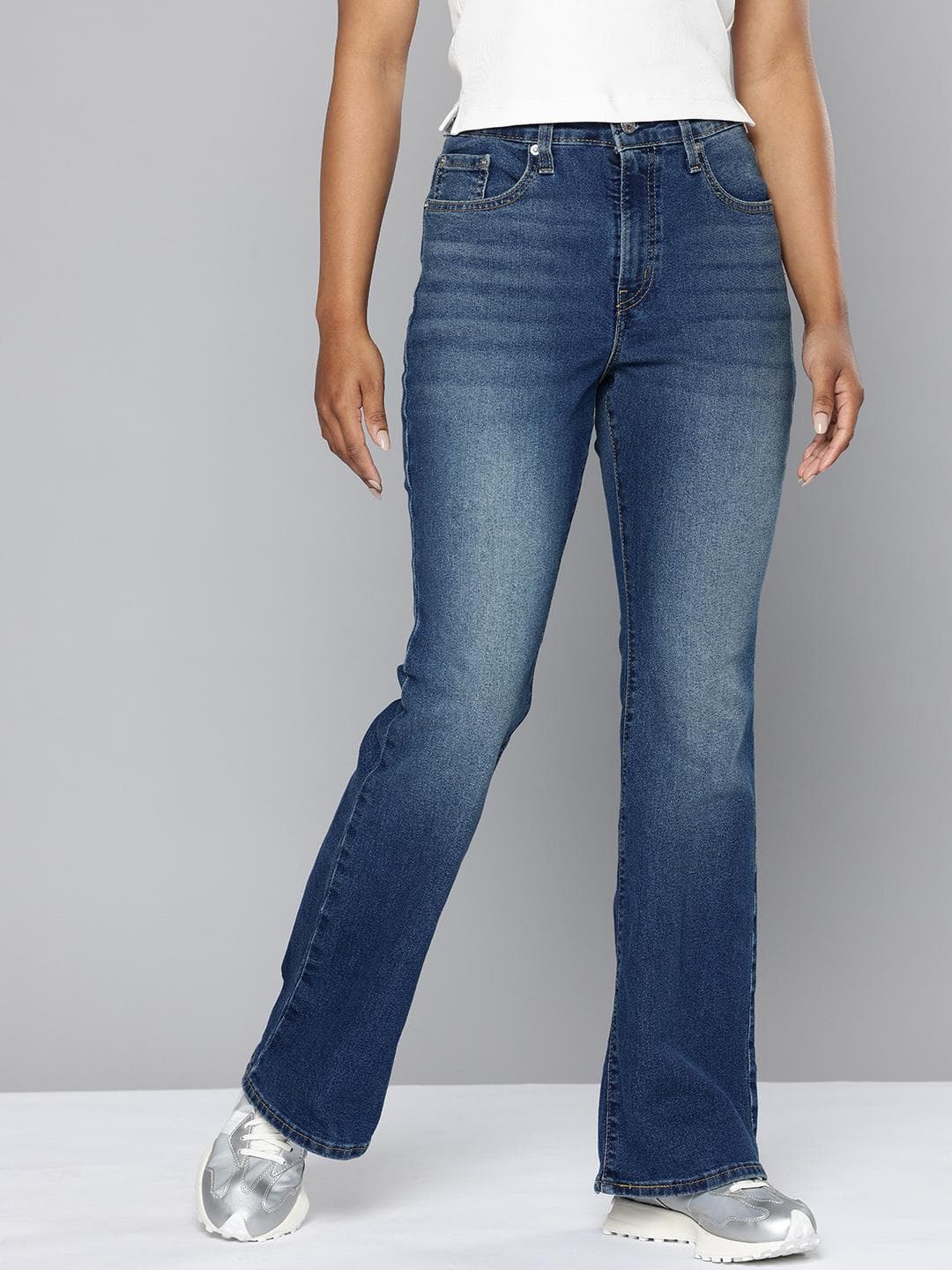 Levis Women 726 Flared High-Rise Light Fade Stretchable Jeans
