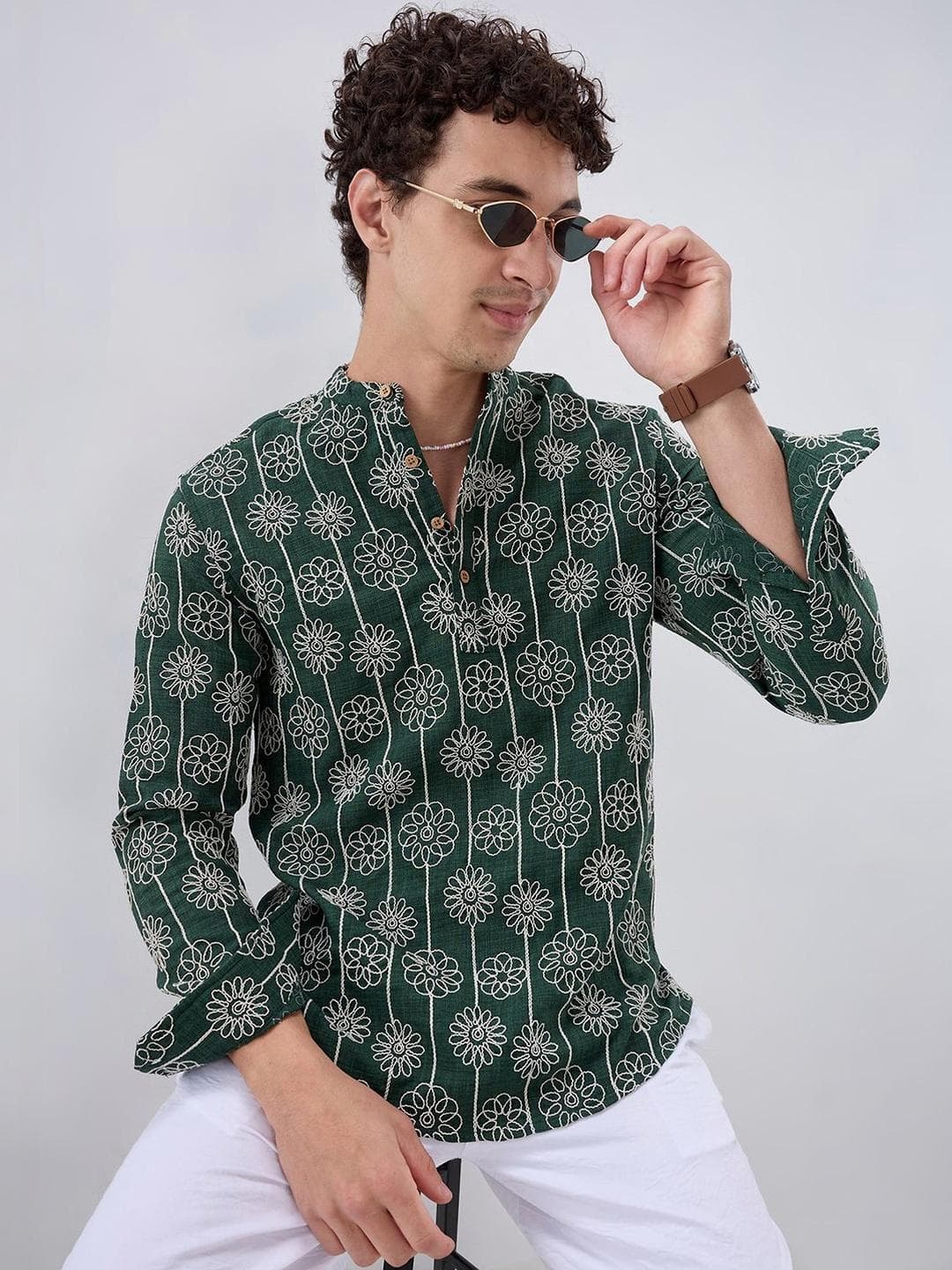 VASTRADO Emerald Green Floral Panel Embroidered Kurta
