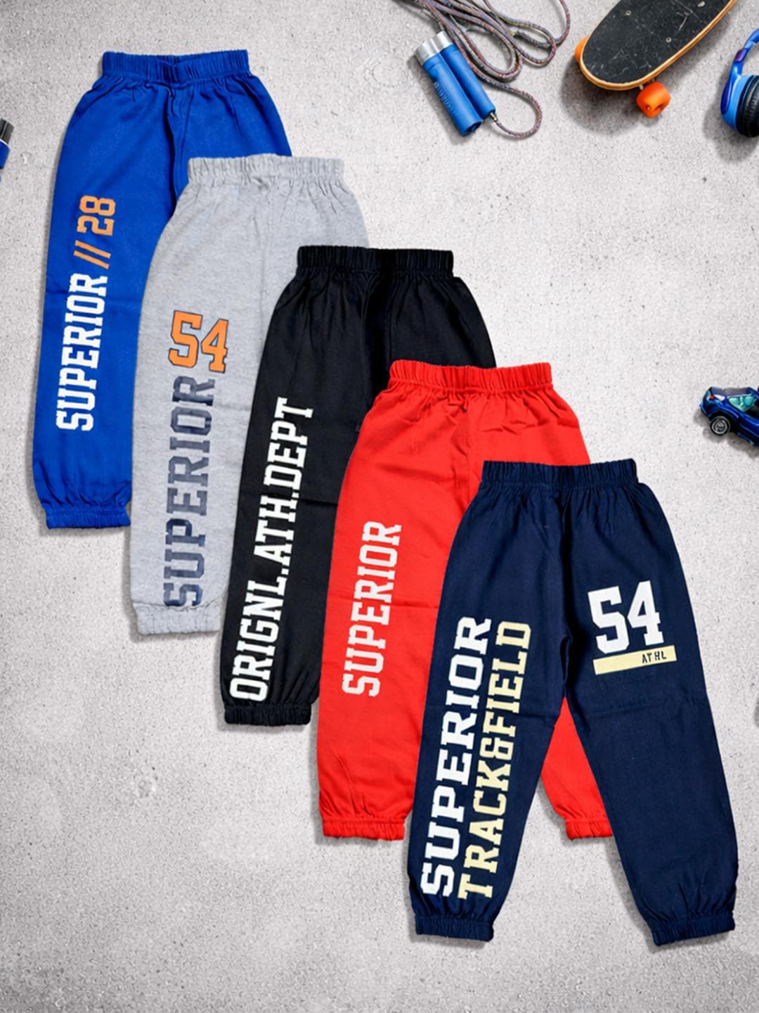FAZZA Boys Pack Of 5 Typography Printed Pure Cotton Mid-Rise Joggers
