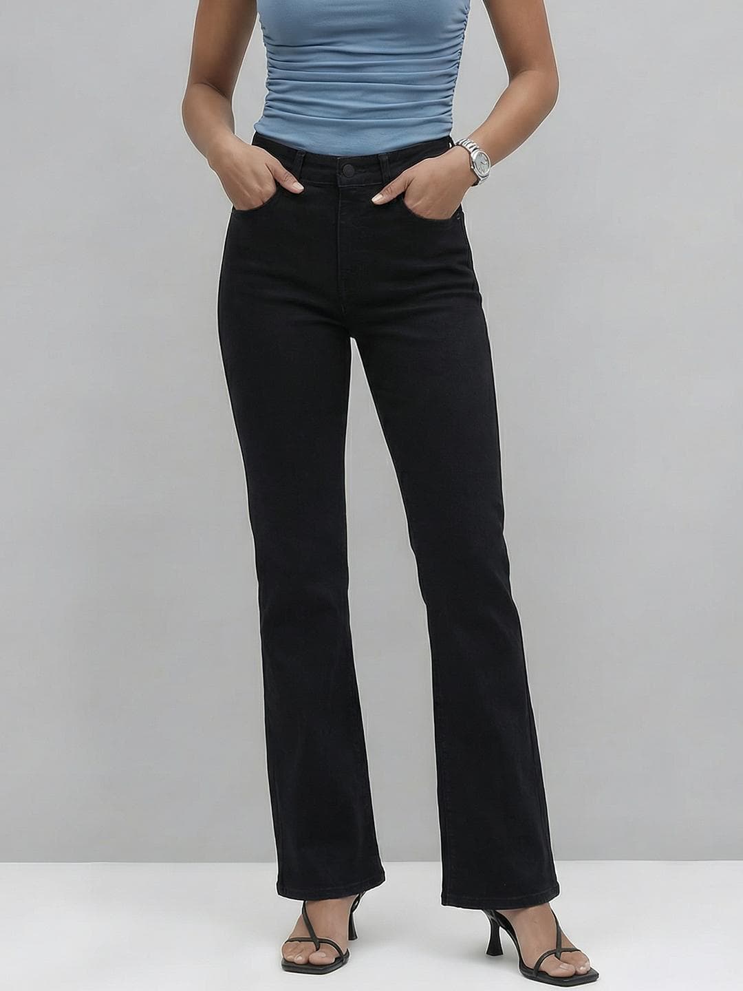 Levis Women 725 Bootcut High-Rise Stretchable Jeans