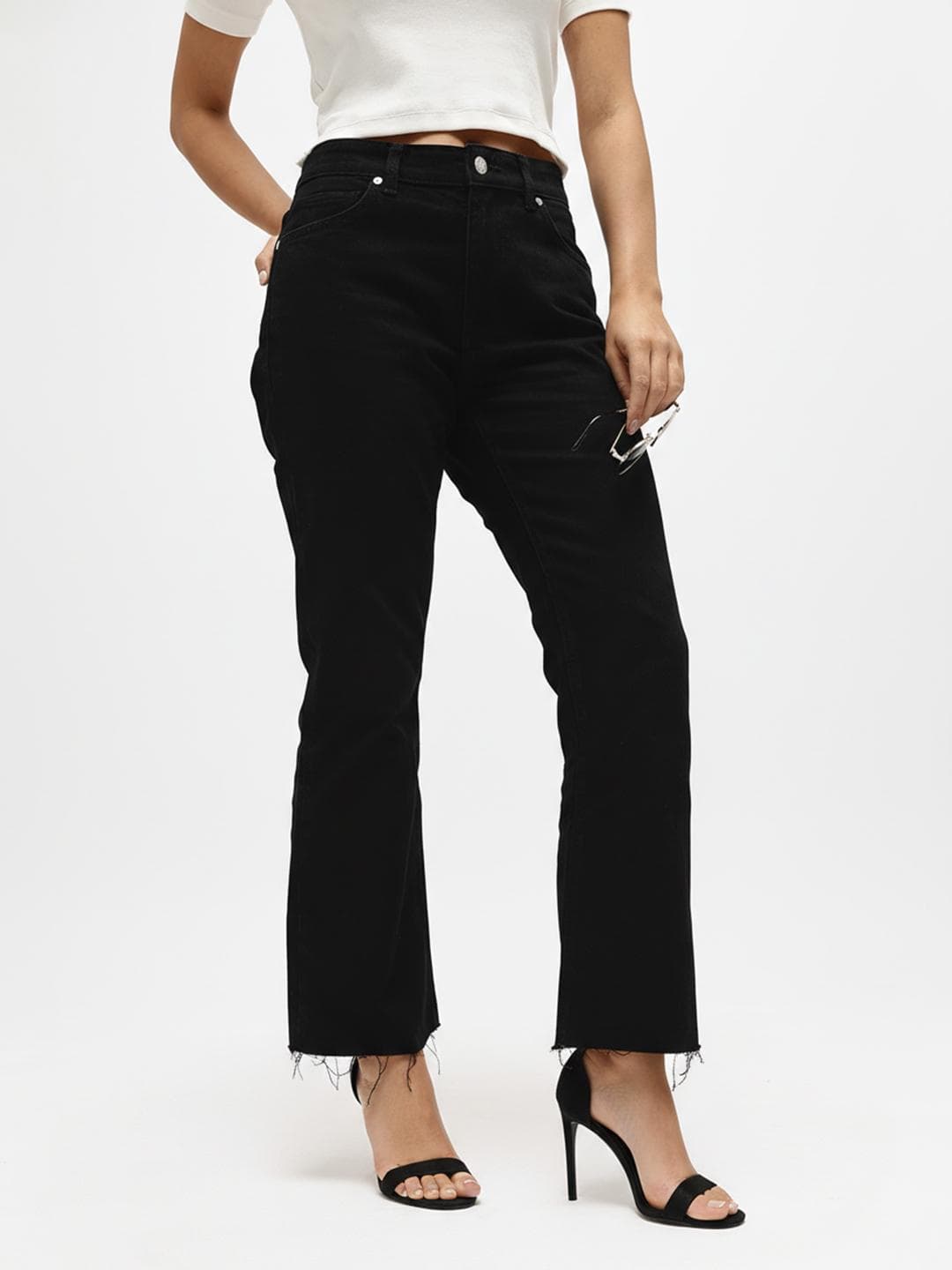 MANGO Women SHE SIENNA Straight Fit Mid-Rise Jeans