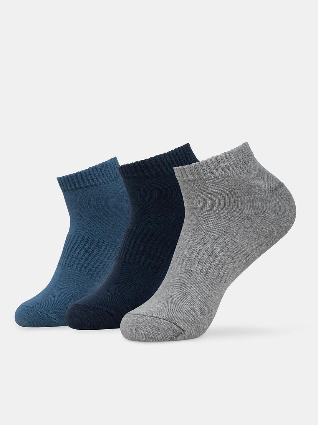 Jockey Pack Of 3 Compact Cotton Stretch Low Show Socks With Stayfresh Treatment - 7097