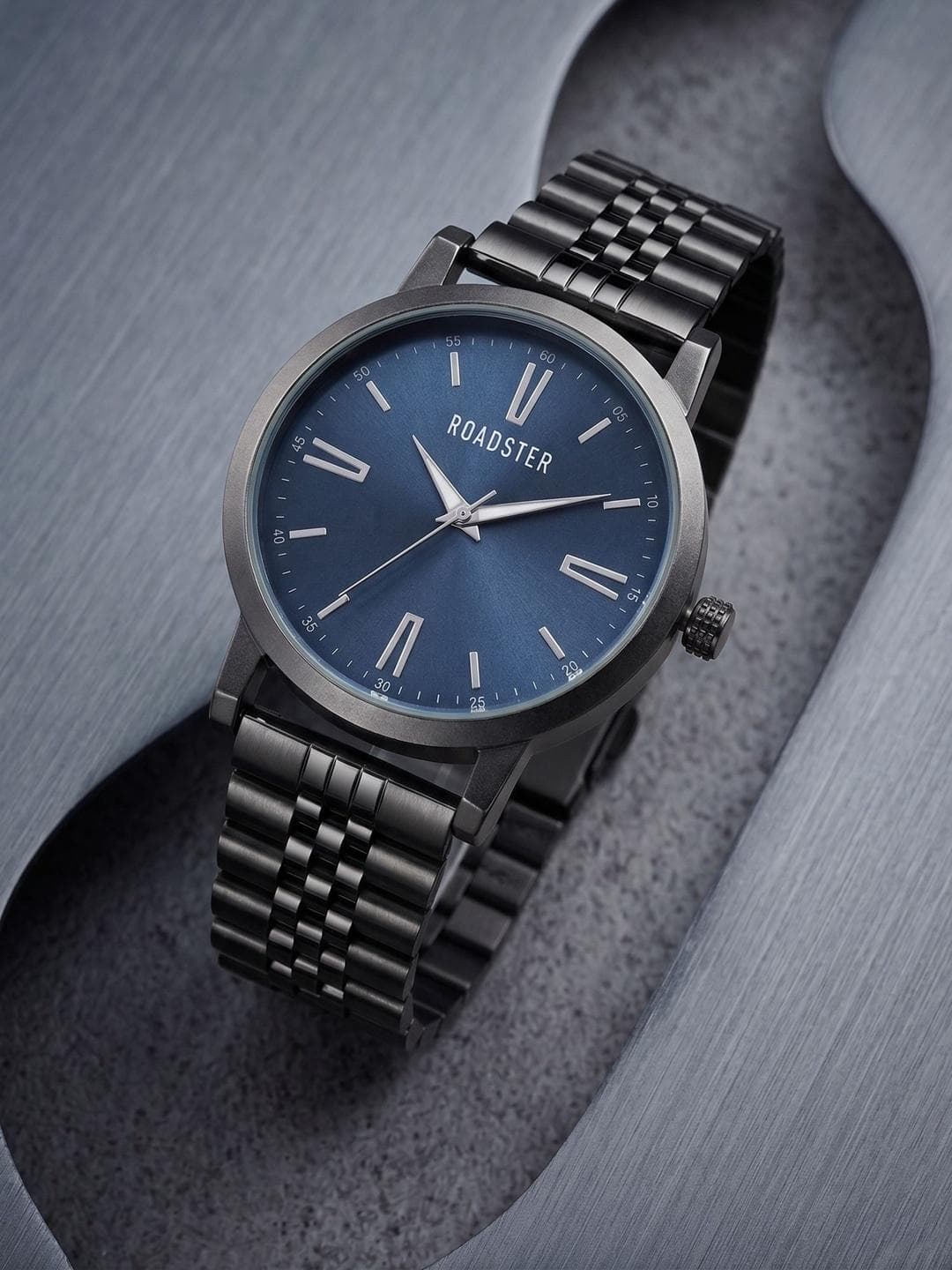 The Roadster Lifestyle Co Men Analogue Watches-RD-SG26-1B