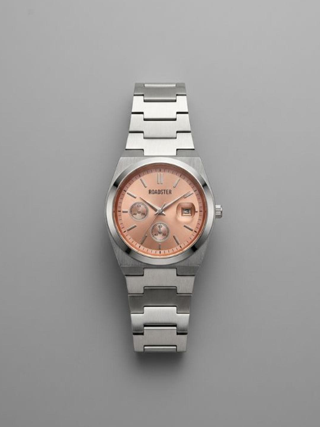 The Roadster Lifestyle Co. Men Metal Textured Analogue Watches
