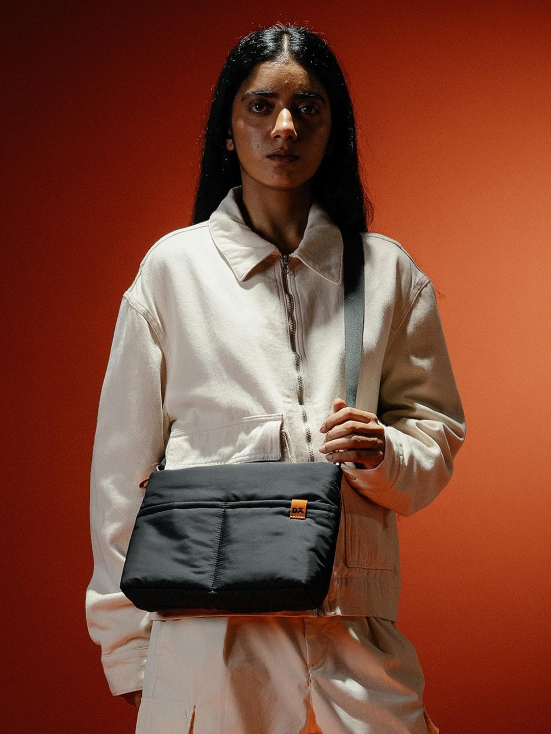 DailyObjects Carbon Black Retreat Crossbody Bag