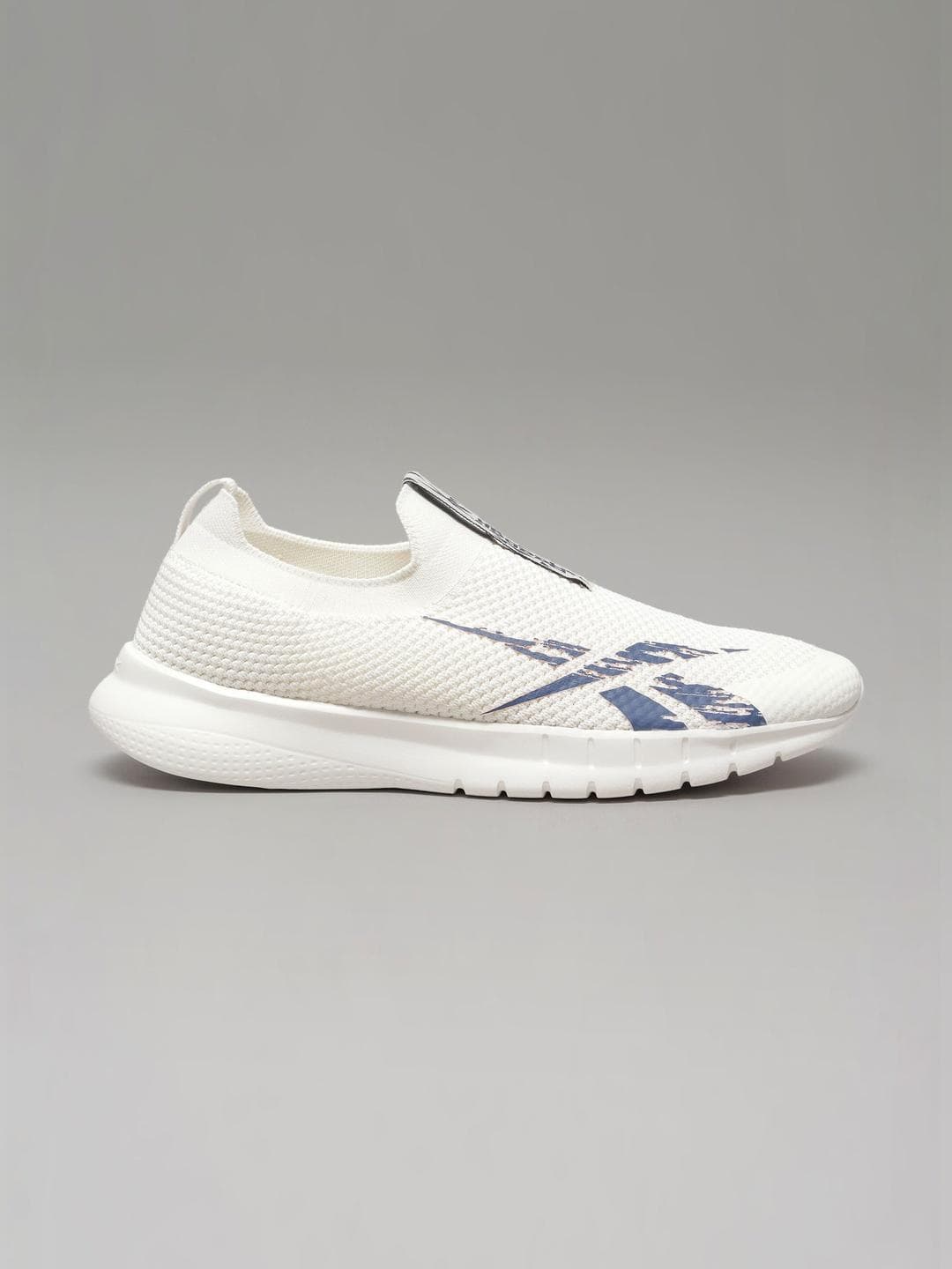 Reebok Men WALKFUSE Textile Walking Shoes