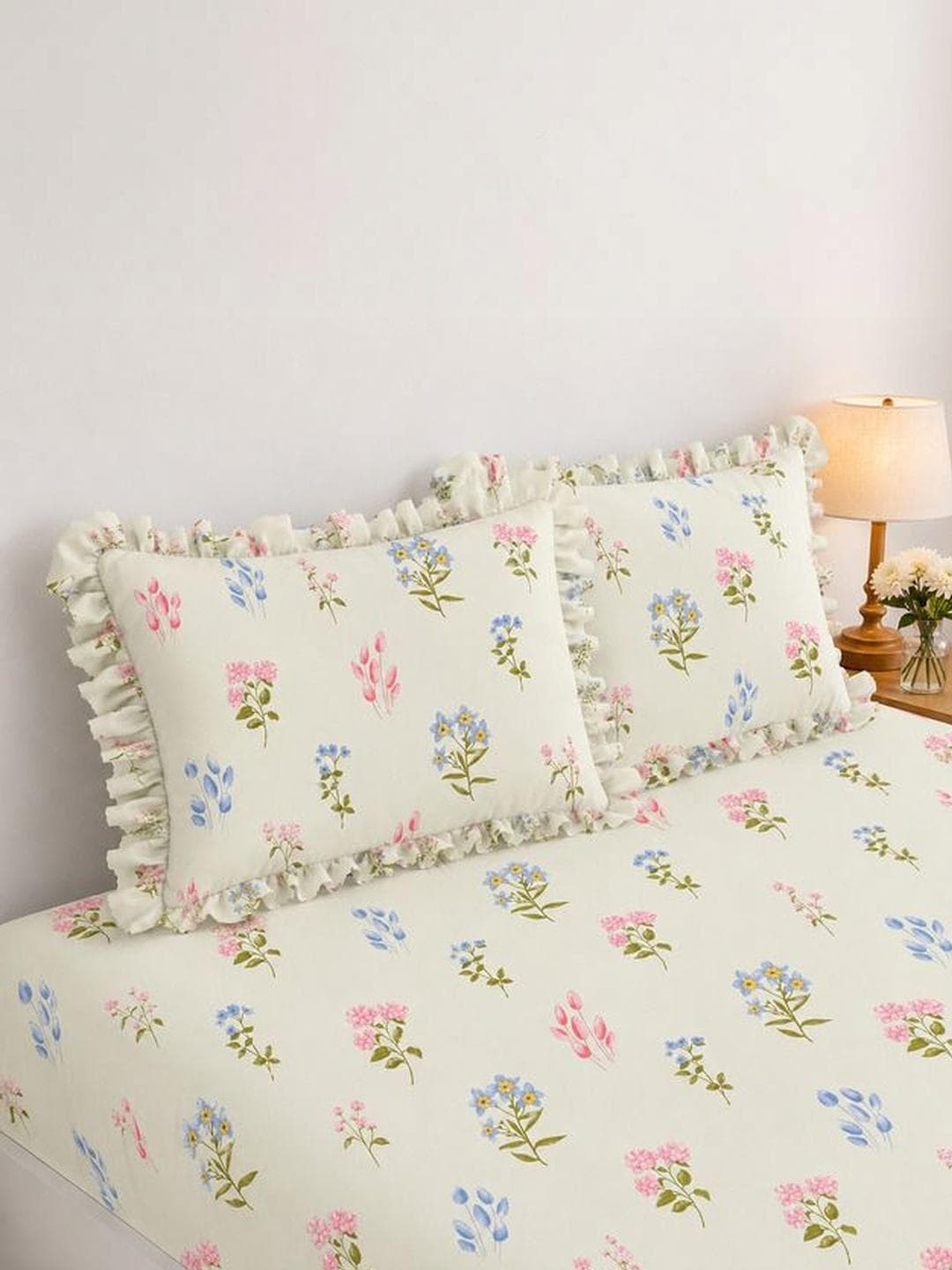 Aura Cream-Coloured Floral 300 Tc Frilled Fitted Queen Bedsheet With 2 Pillow Covers