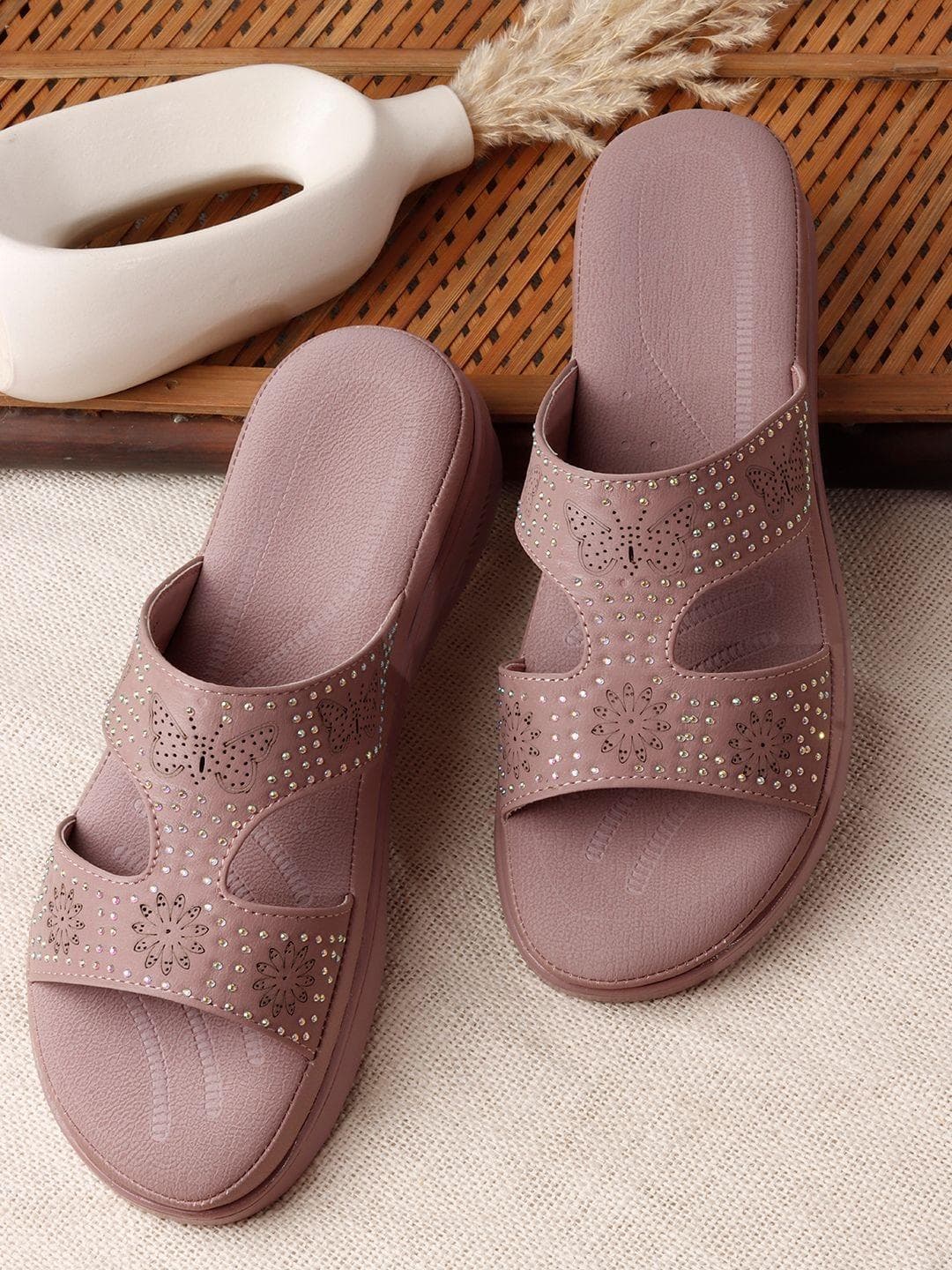 EVOLTAR Women Comfort Sandals