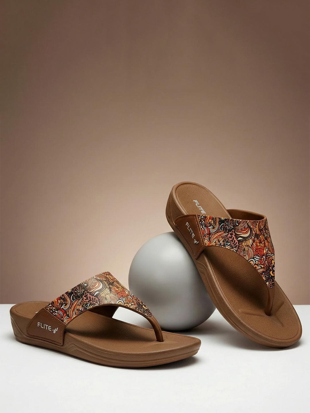 FLITE Women Printed Thong Flip-Flops