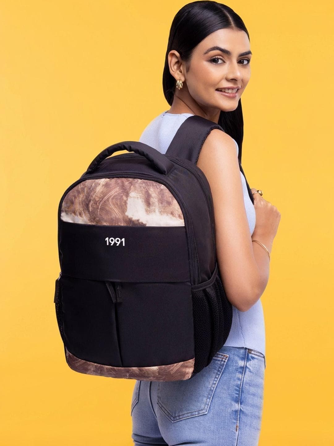 ZOUK Women Contrast Detail Backpack