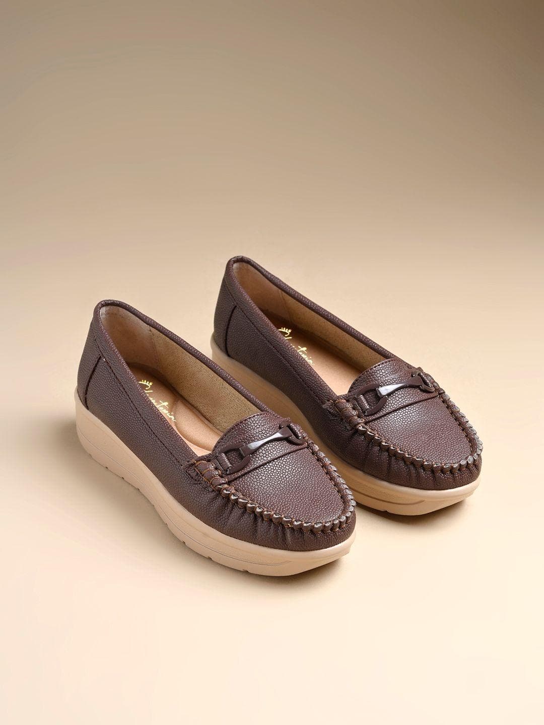 Shoetopia Women Textured Loafers
