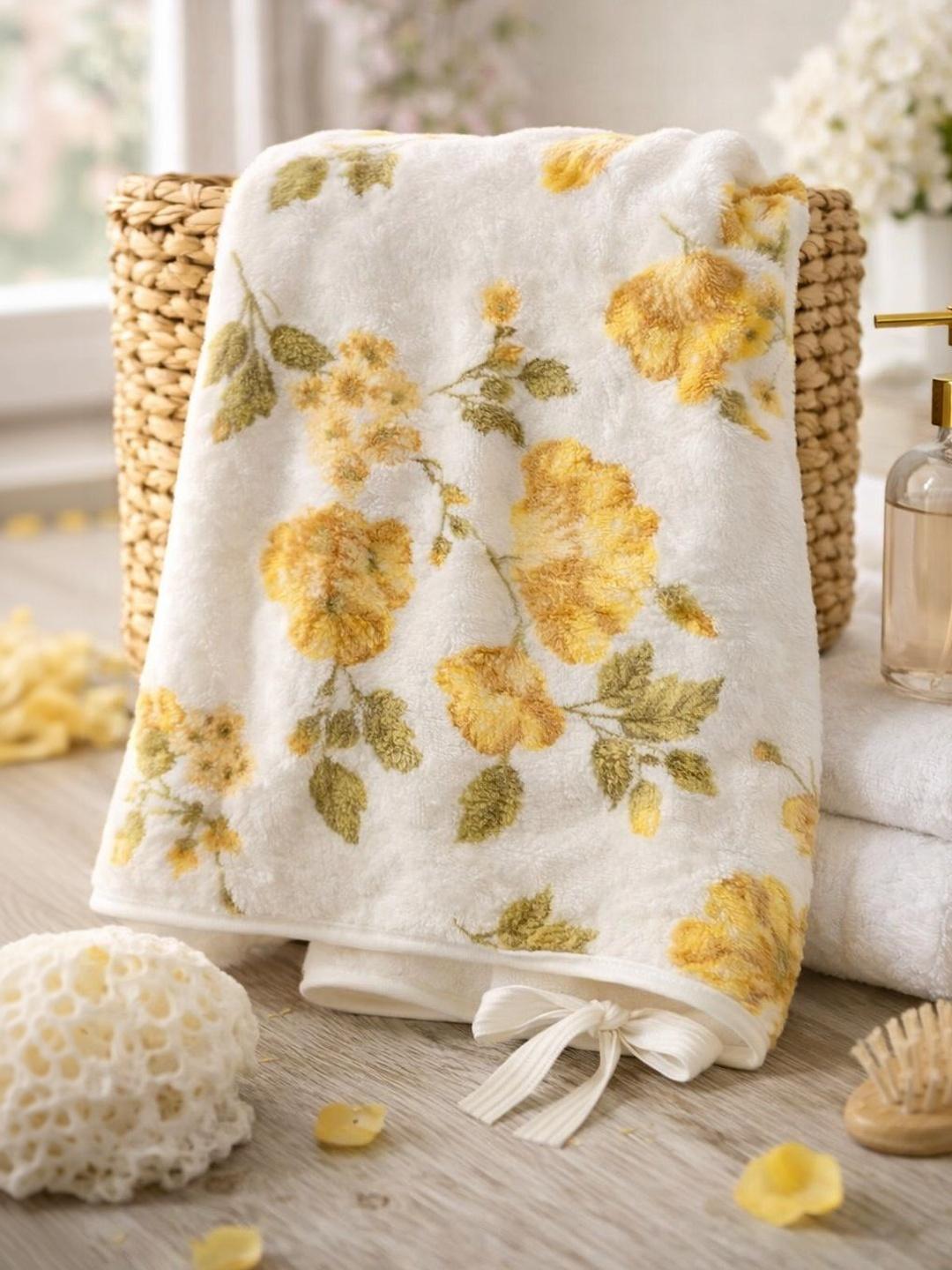 Buy Satisfyn Yellow & White 1 Printed 500 GSM Bath Towel - - Home for Unisex
