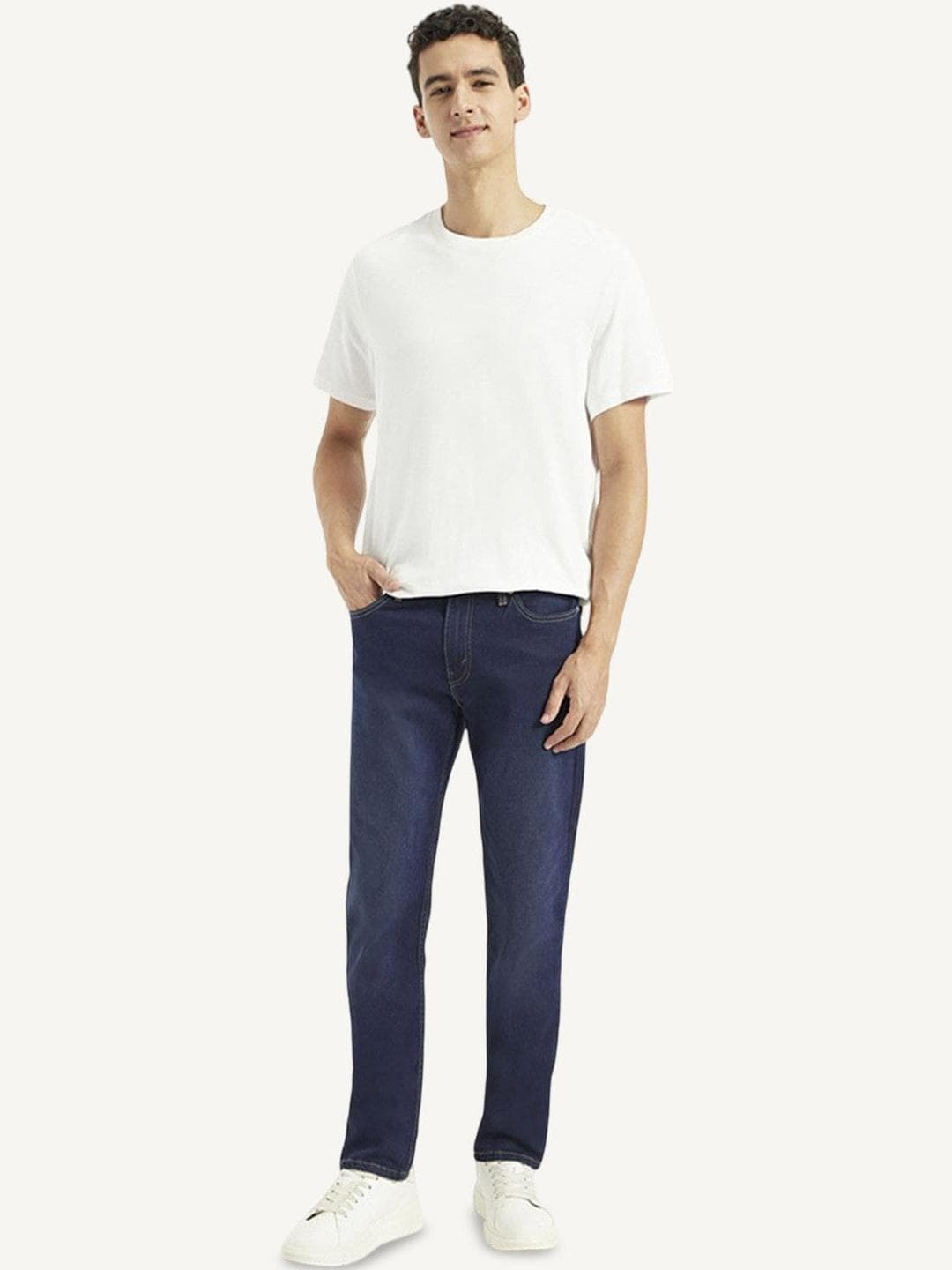Levis Men Slim Fit Mid-Rise Jeans