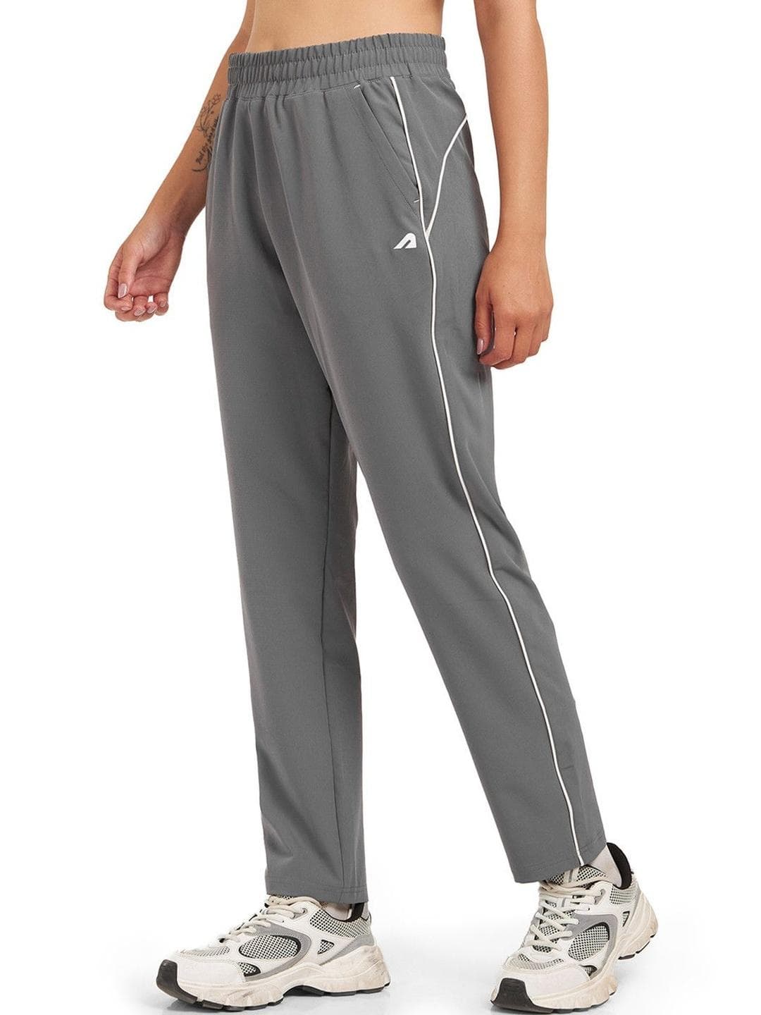 BOLDFIT Women Regular Fit Training Track Pants