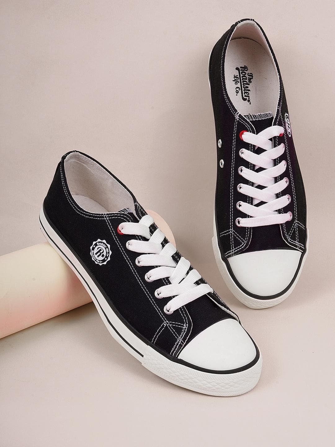 The Roadster Lifestyle Co. Men Everyday EVA or Rubber Casual Sneakers
