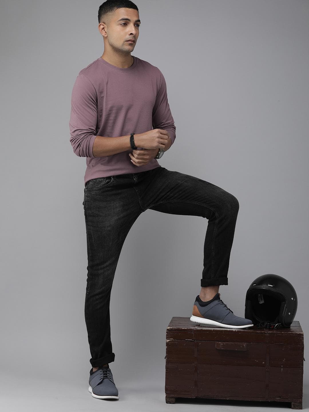 The Roadster Lifestyle Co. Men Cotton Solid Long Sleeves T-shirt
