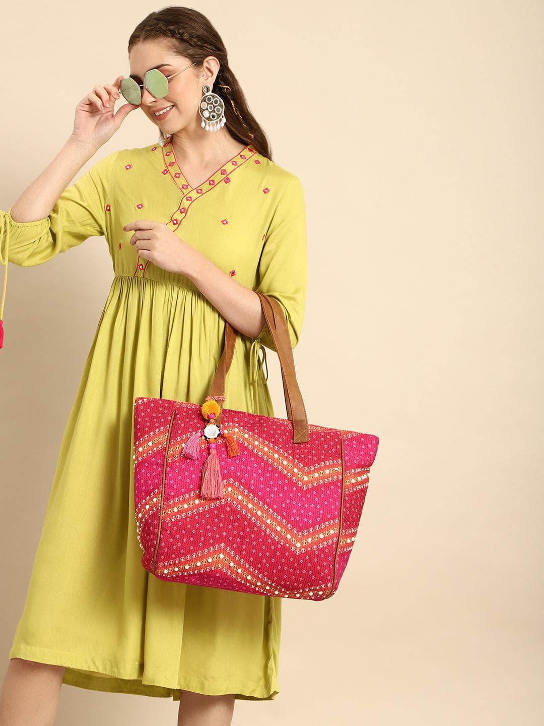 Sangria Women Embellished Shoulder Bag