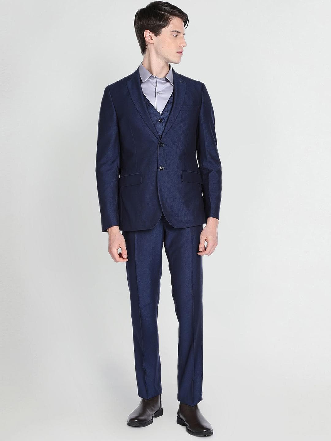 Arrow Men Tailored Regular Fit Dobby 3-Piece Formal Suit