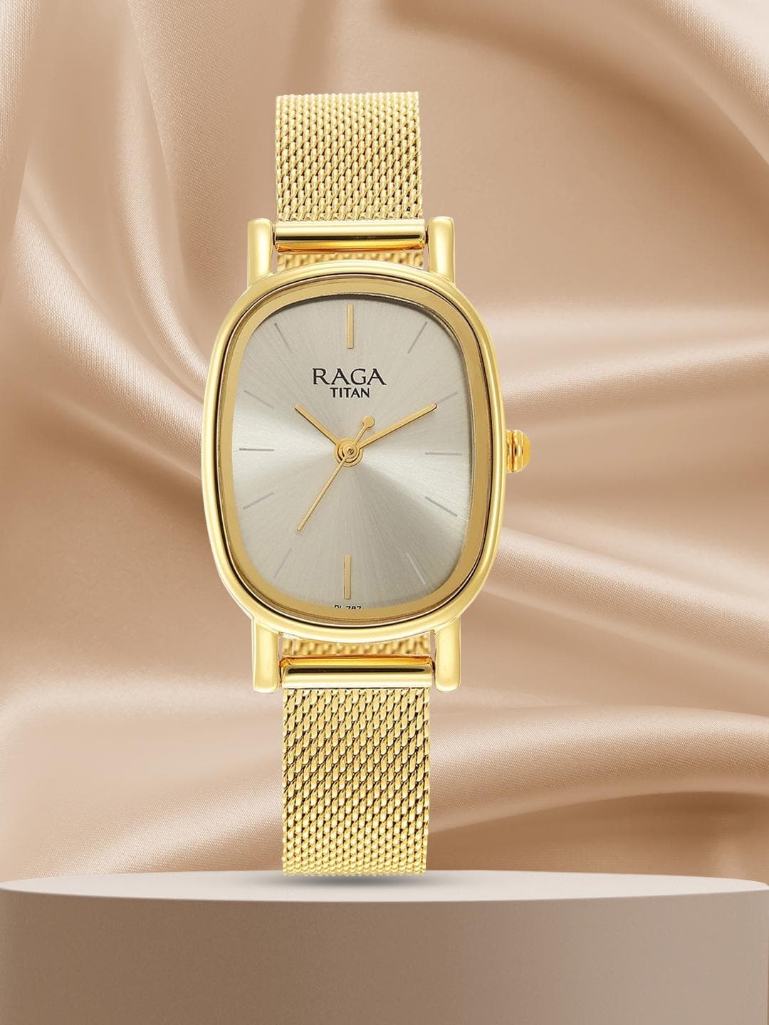 Titan Raga Viva Quartz Analog With Champagne Dial Watch For Women - Nt2665ym01
