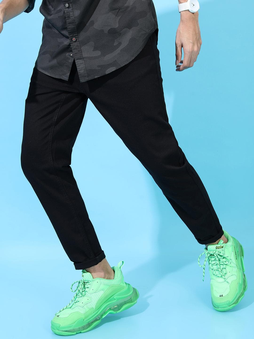 HIGHLANDER Men Black Tapered Fit Chinos