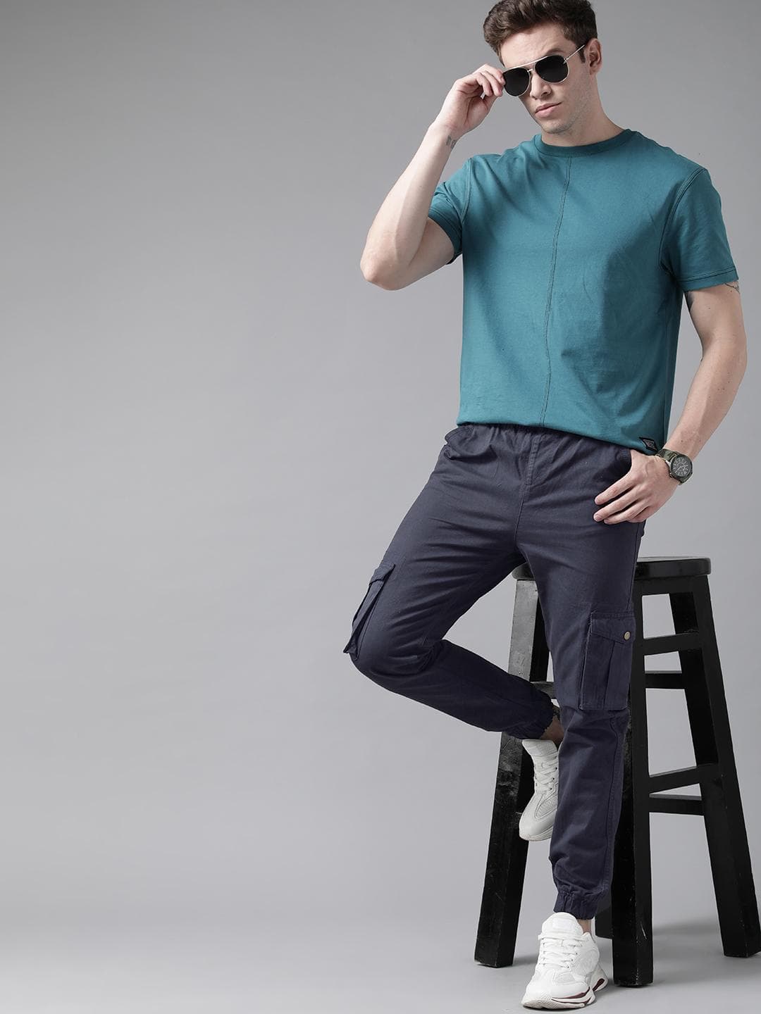 Roadster Men Navy Blue Solid Mid-Rise Woven Cotten Cargo Trousers