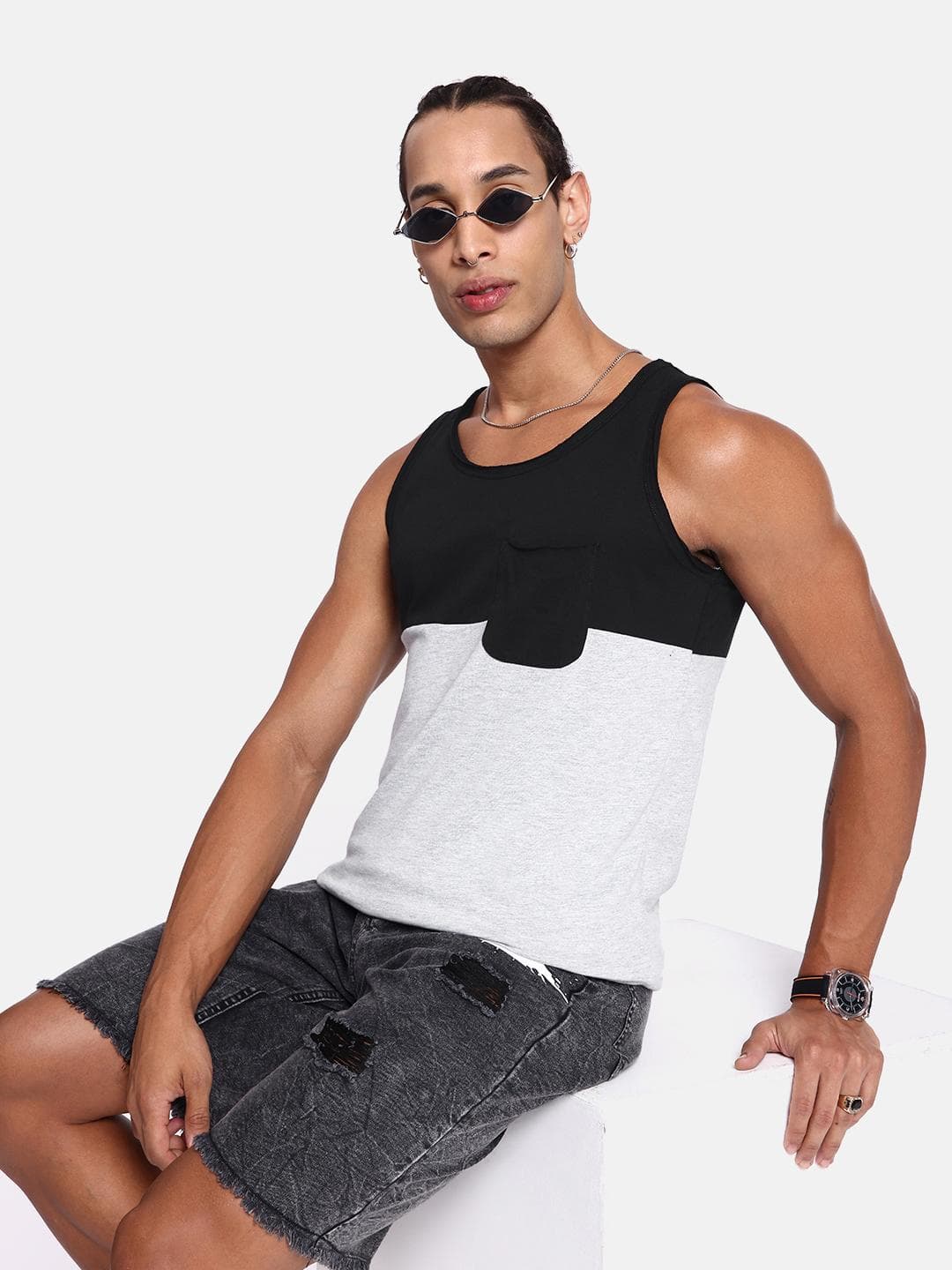 The Roadster Lifestyle Co. Colourblocked Sleeveless T-shirt